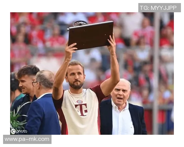 凯恩再创佳绩德甲第23轮双响助力球队赛季第六次荣膺最佳球员